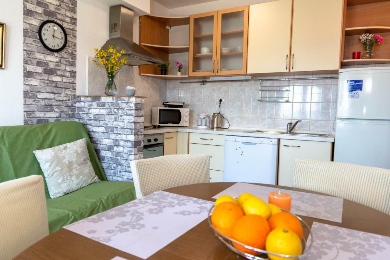 Ferienwohnung Antonio Kaštela Exterior foto