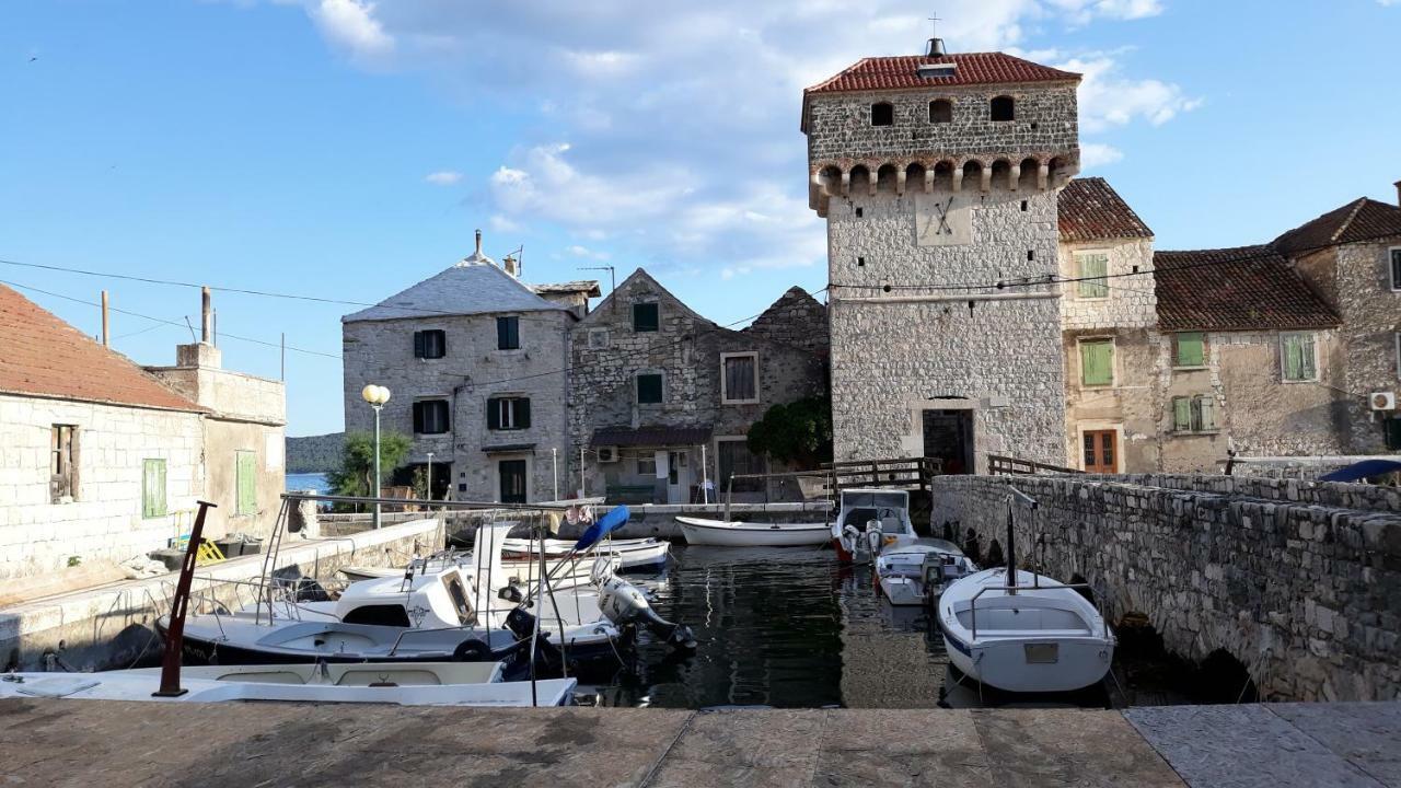 Ferienwohnung Antonio Kaštela Exterior foto
